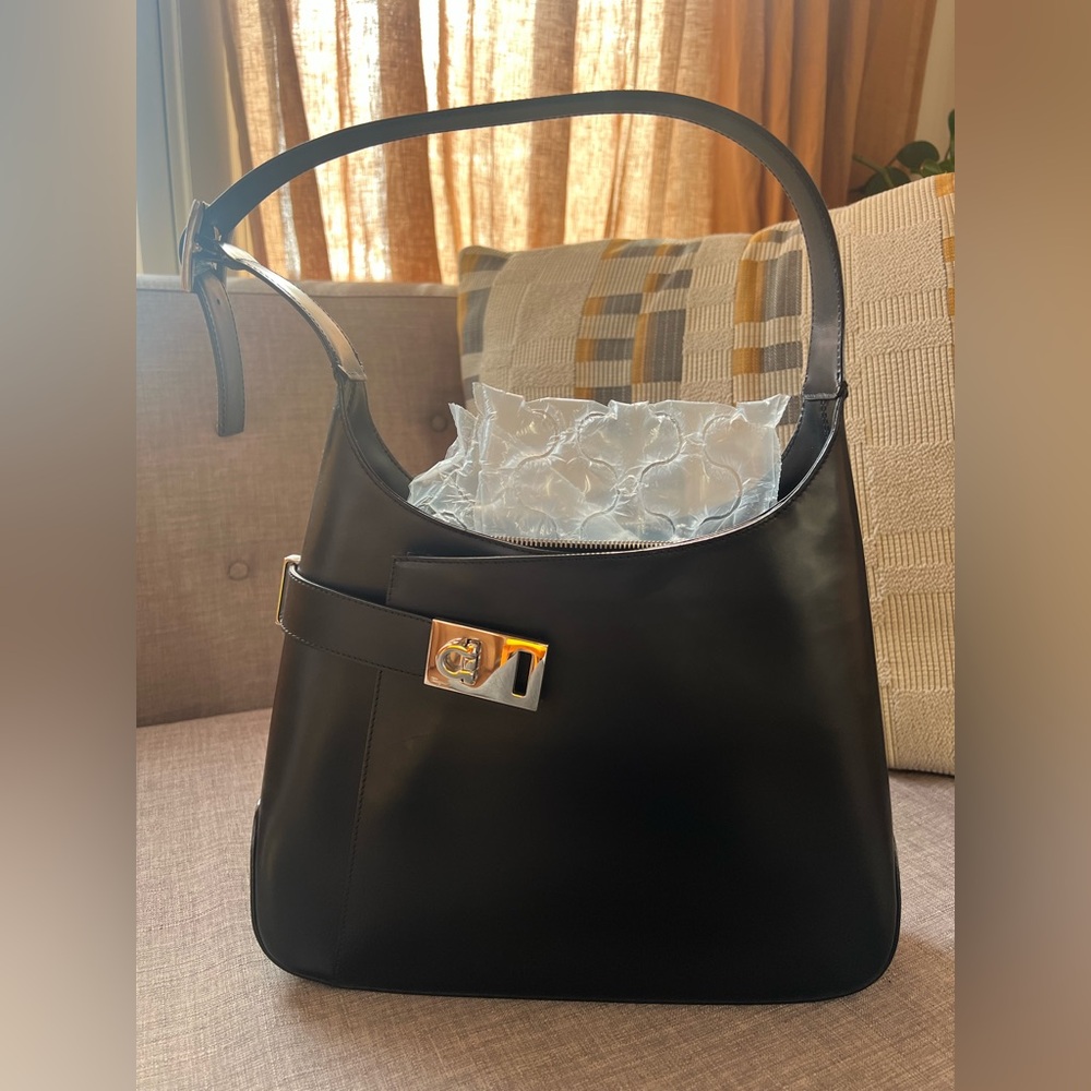 Salvatore Ferragamo Leather Shoulder Bag